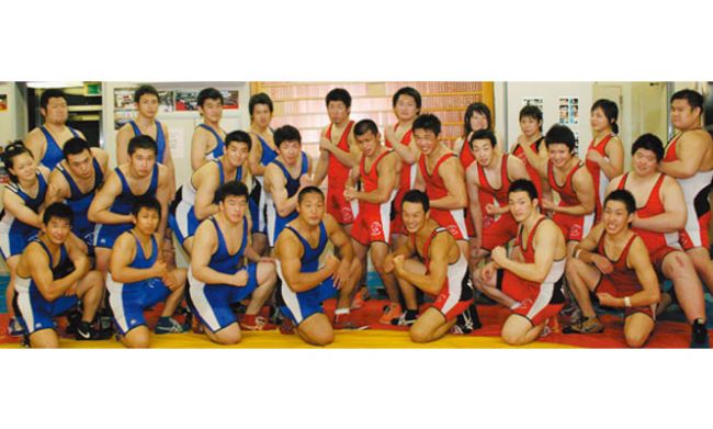 日本大学大学レスリング部