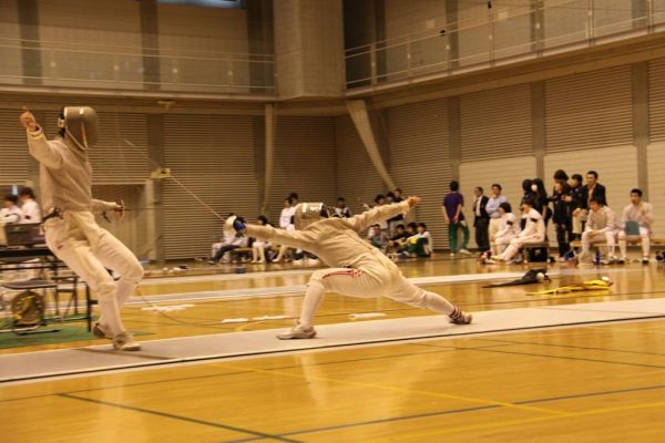 早稲田大学大学フェンシング部